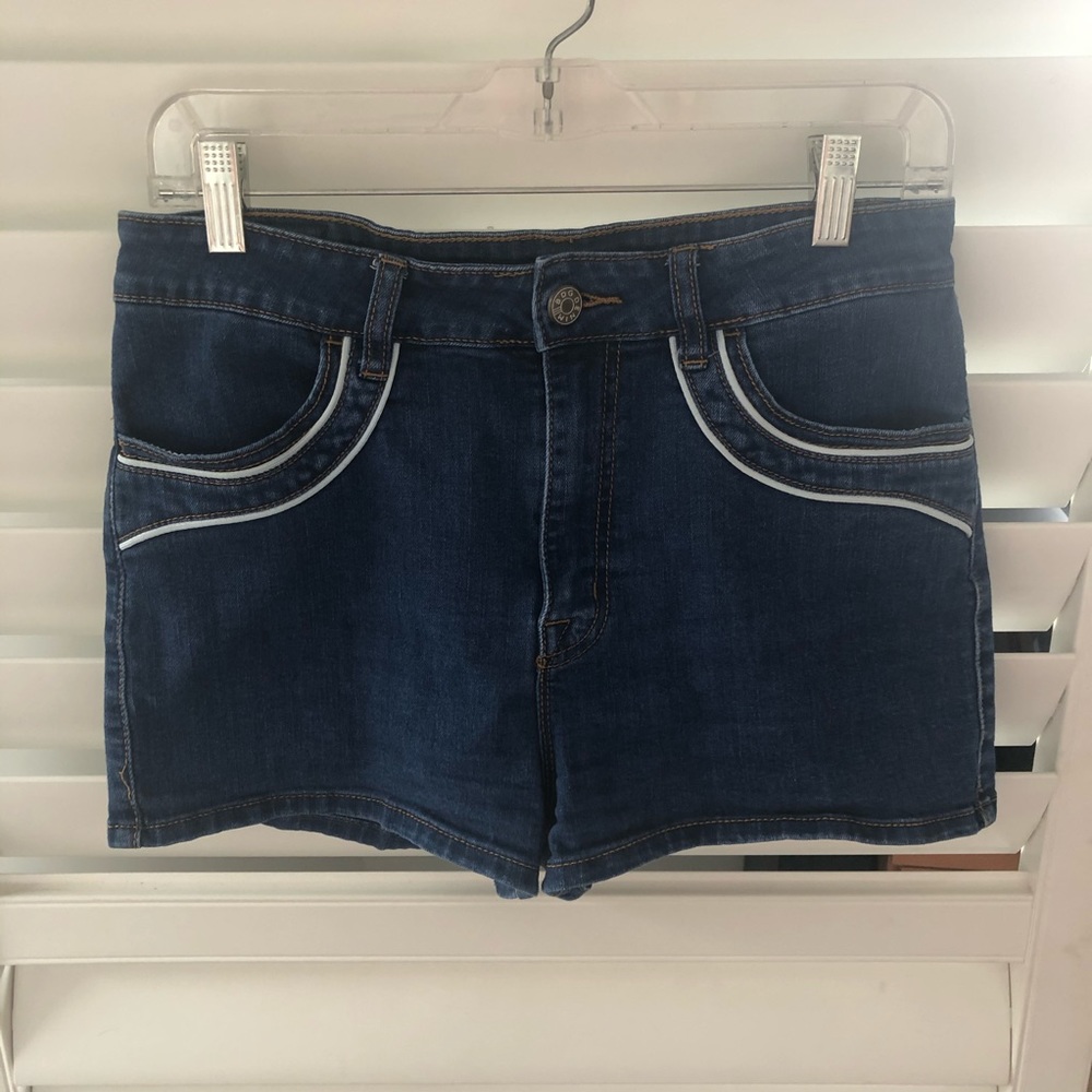 Urban Outfitters BDG Erin High-Rise Denim Shorts